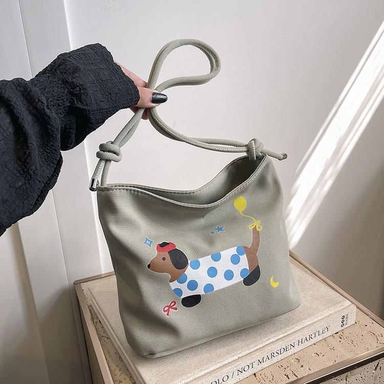 Chic Modern Women's 2024 New Fashionable Canvas Sling Bag Soft Bucket Handbag