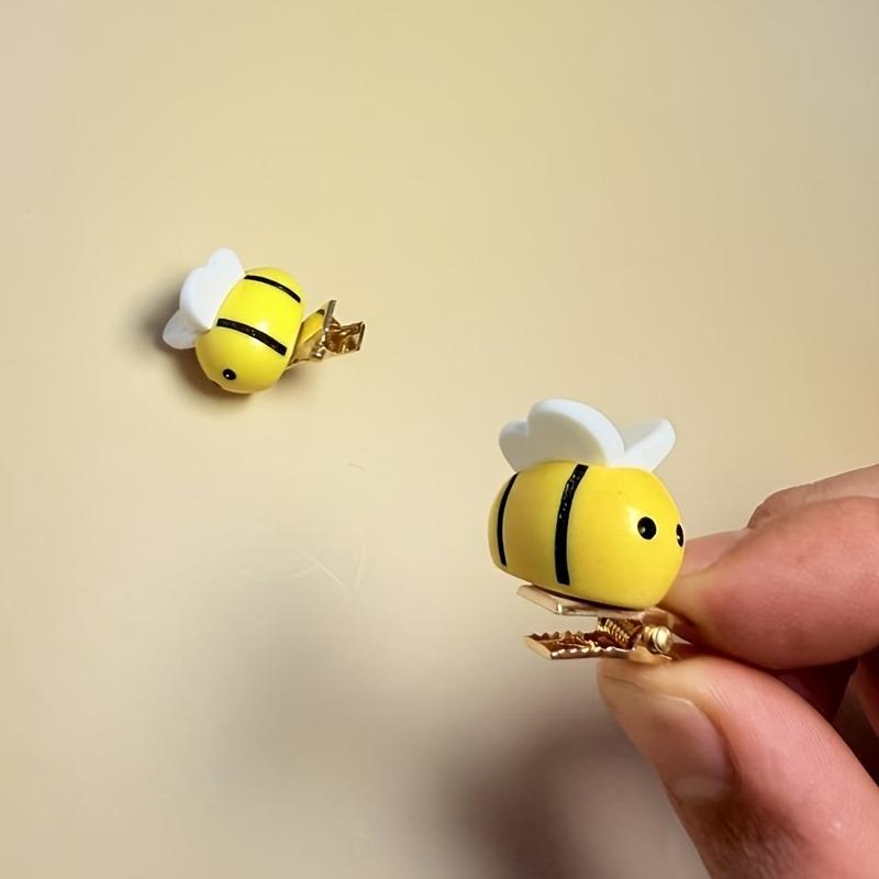 2PCS cute cartoon bee hairpin, resin material is suitable for a variety of hairstyles and occasions