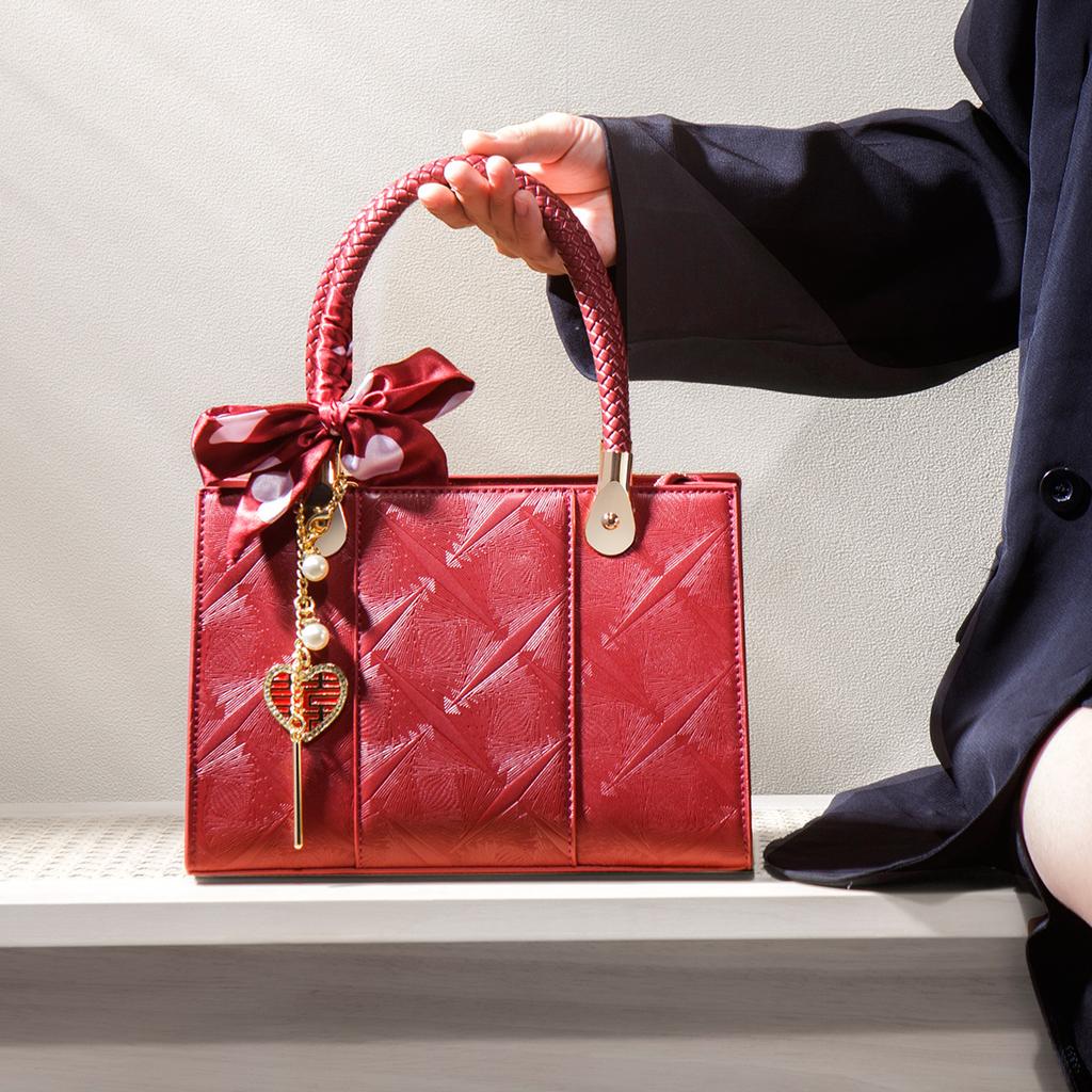 Red Wedding Bag, Bride Bag, Women'S Bag, Mother Bag, High-End Portable High-End Messenger Bag.