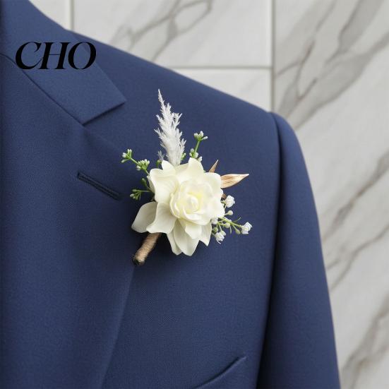 Kompaktes Rosen-Accessoire Herren Simulierte Ansteckblume Leichte Größe Anstecknadel Waldstil Natürliche Optik Anzug-Dekoration mit Grünen Blättern Rankenelementen Abschlussball
