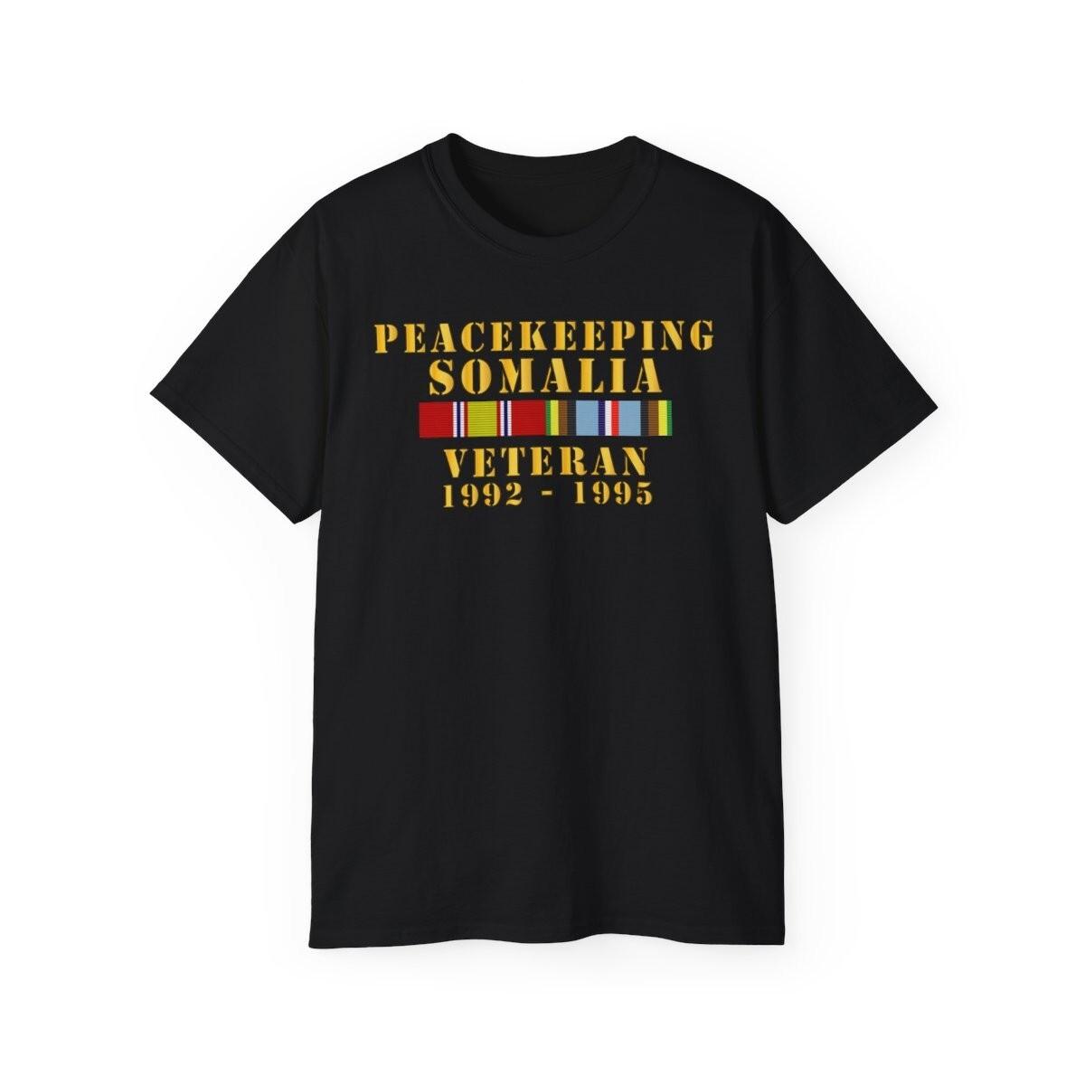 Classic - Peacekeeping Somalia 1002-1995 Veteran Unisex T-Shirt S