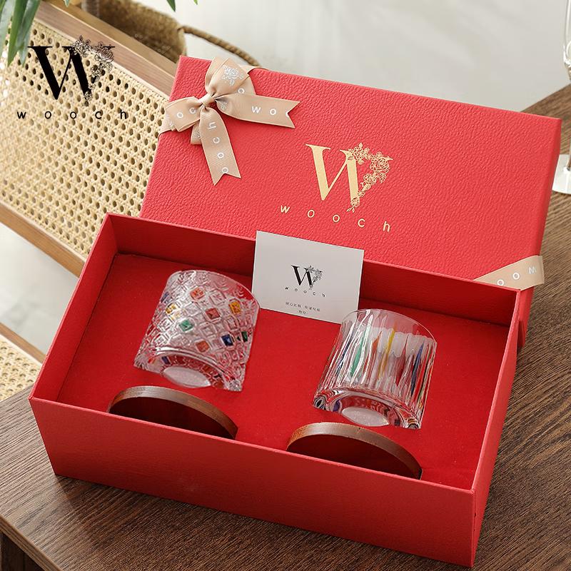 WOOCH Painted Rotating Glass Couple Cups Gift Set