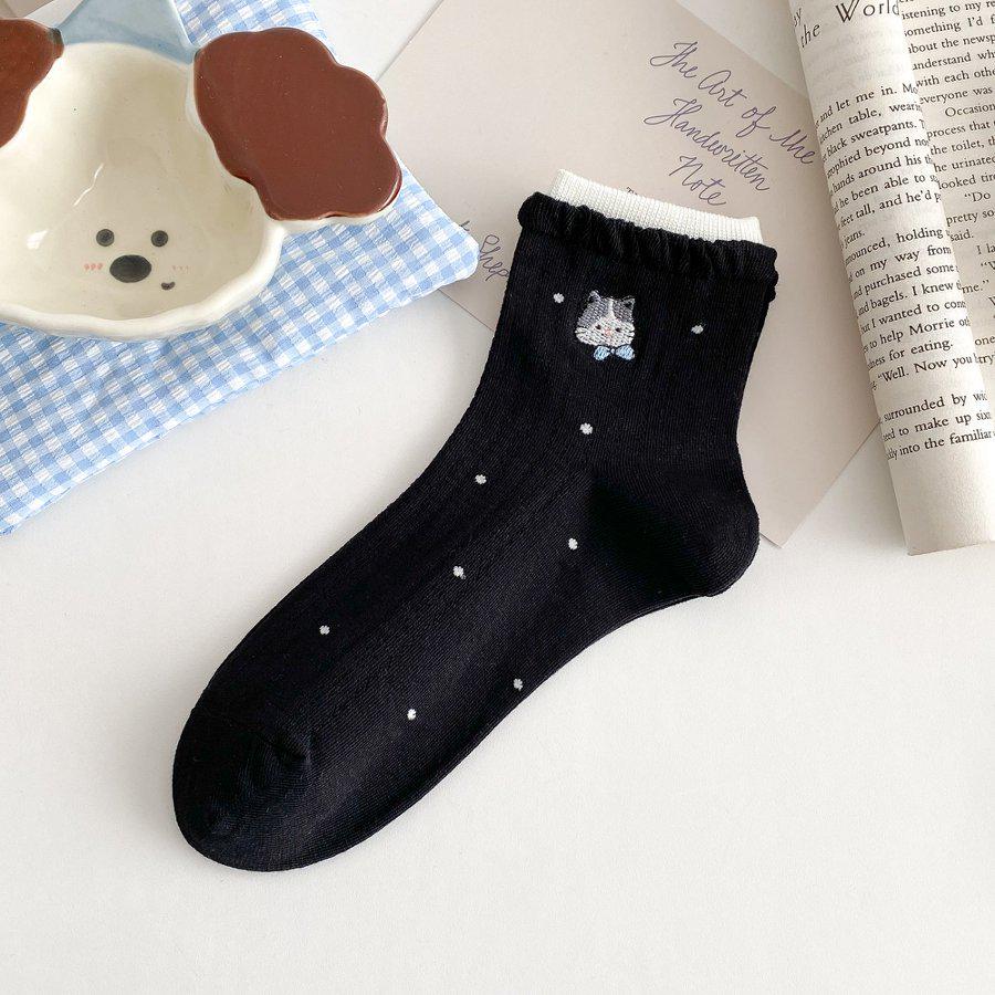 

Cartoon Cat Embroidered Cotton Socks - Cute, Breathable, Sweat-Absorbing Short Socks for Girls in Japanese Academy Style. One Size