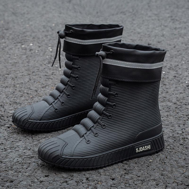 Unisex Wasserdichte Kurze Regenstiefel: Fleecegefüttert, Warm, Rutschfest, Abriebfest, Bequemes Freizeit-Schuhwerk.