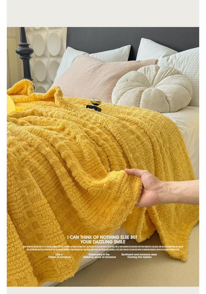 Three-Dimensional Jacquard Velvet Blanket - Tawny Flannel Sofa Cover