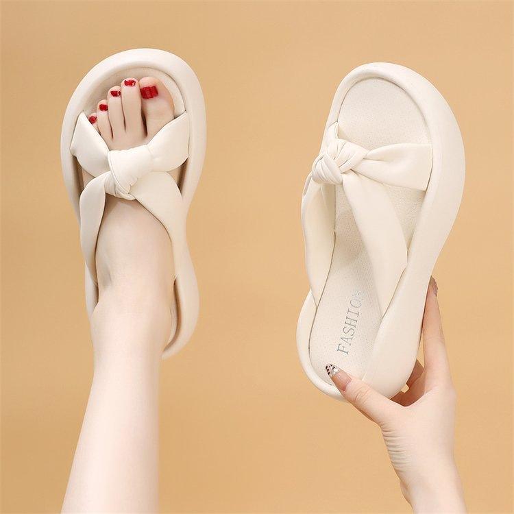 

Cool slippers women s summer wear 2025 new thick-soled casual non-slip beach sandals lazy fashion one-word soft sole 40