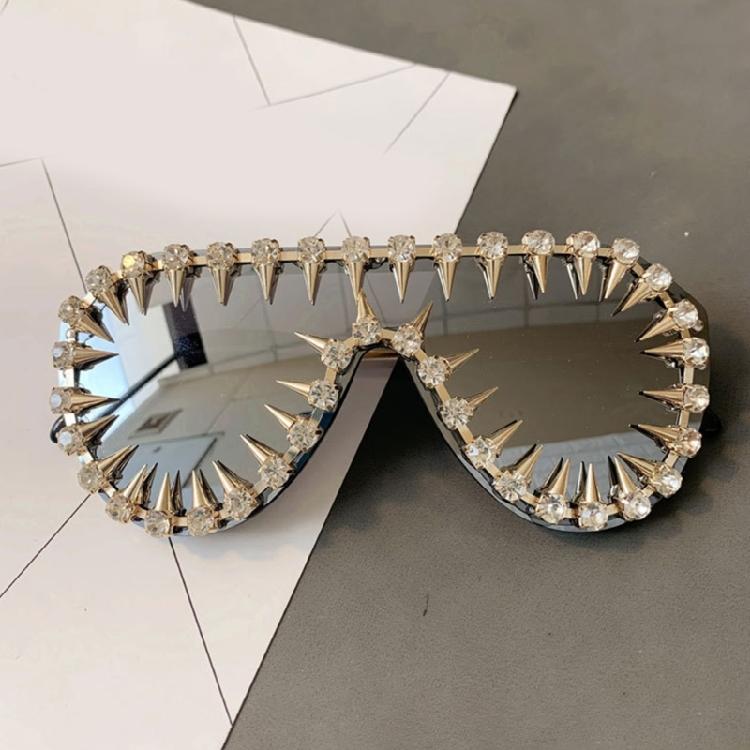 Popular Crystal Studded Frame Sunglasses for Youth Adult Fashion Enthusiasts Eyeglasses for Various Occasion and Outfit