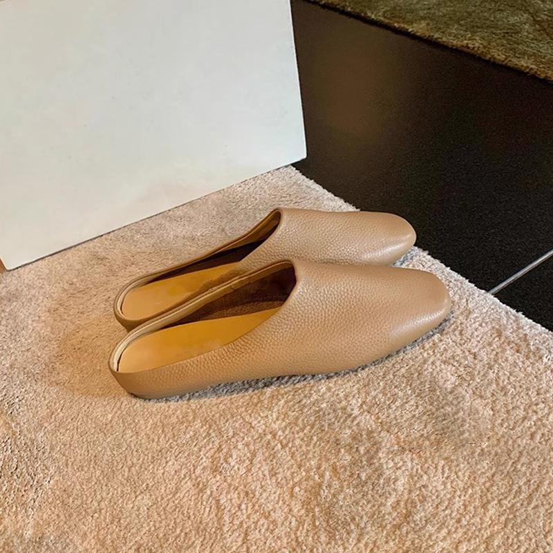 The New Style Of Soft Waxy Easy To Wear Baotou Shoes One Step Muller Half Drag Women's Outer Wear Flat Bottomed Slippers