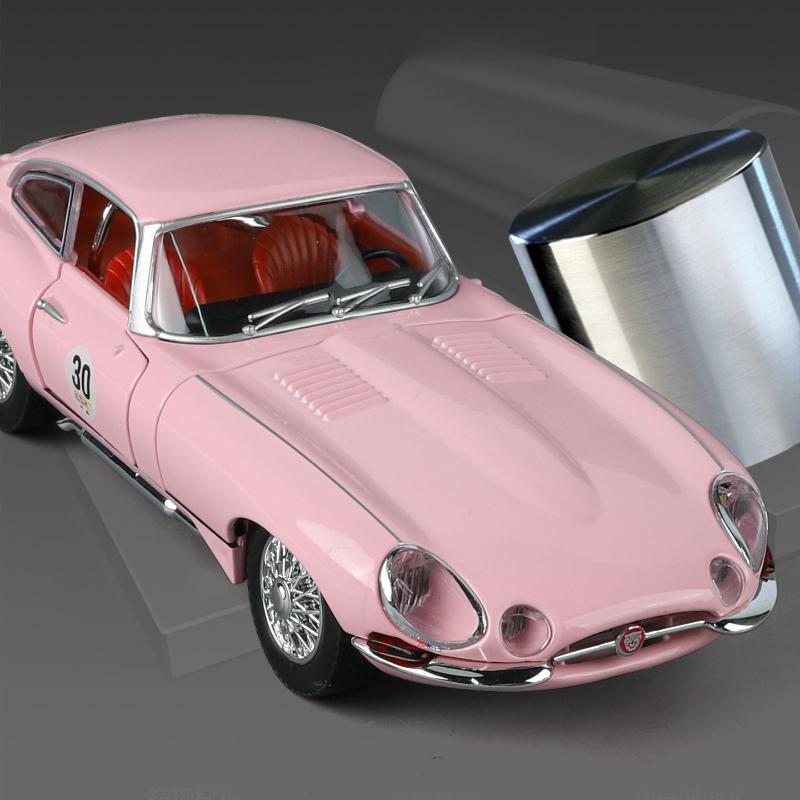 1:24 E-TYPE Retro Vintage Car Simulation Alloy Model Car Toy Diecasts Metal Casting Sound and Light Car Toys Vehicle