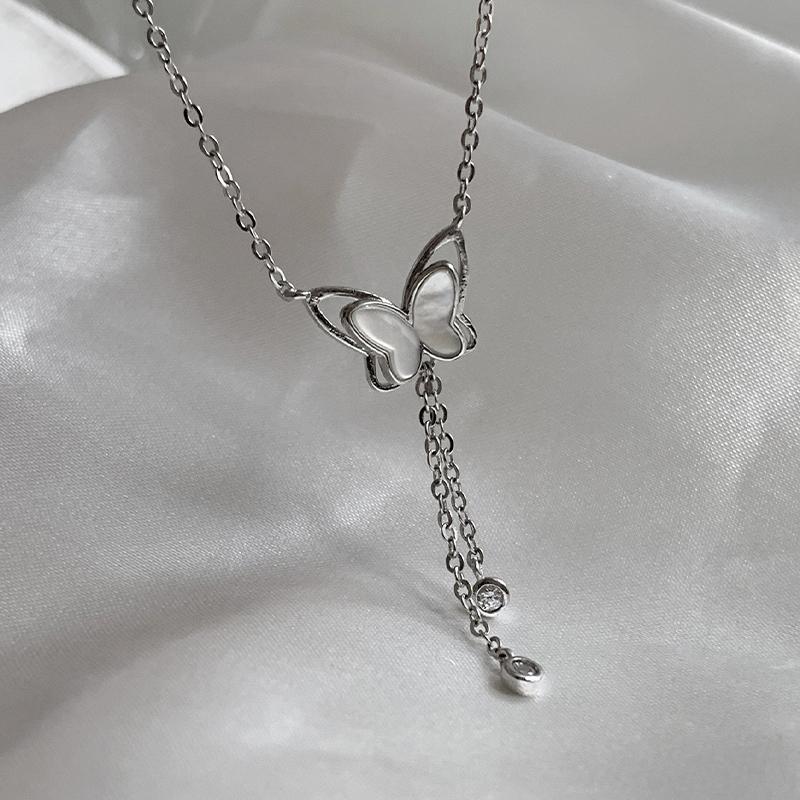 Shiny Butterfly Necklace Ladies Exquisite Clavicle Chain Necklace Jewelry For Ladies Gift