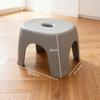 Sgabello basso robusto in plastica spessa per uso domestico, sgabello impilabile resistente per bambini, sgabello poggiapiedi per doccia da bagno, WC, cambio scarpe
