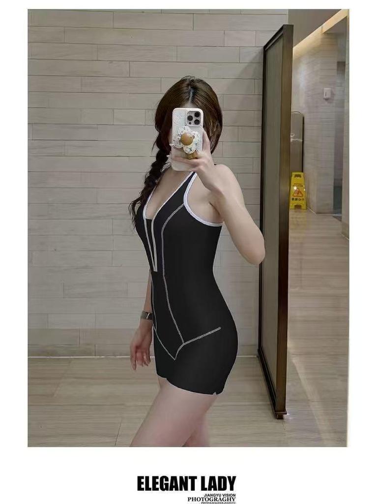 Korean Style Slimming One-Piece Swimsuit for Small Bust - Conservative, Flaw-Concealing, and Body-Shaping Women's Sportswear