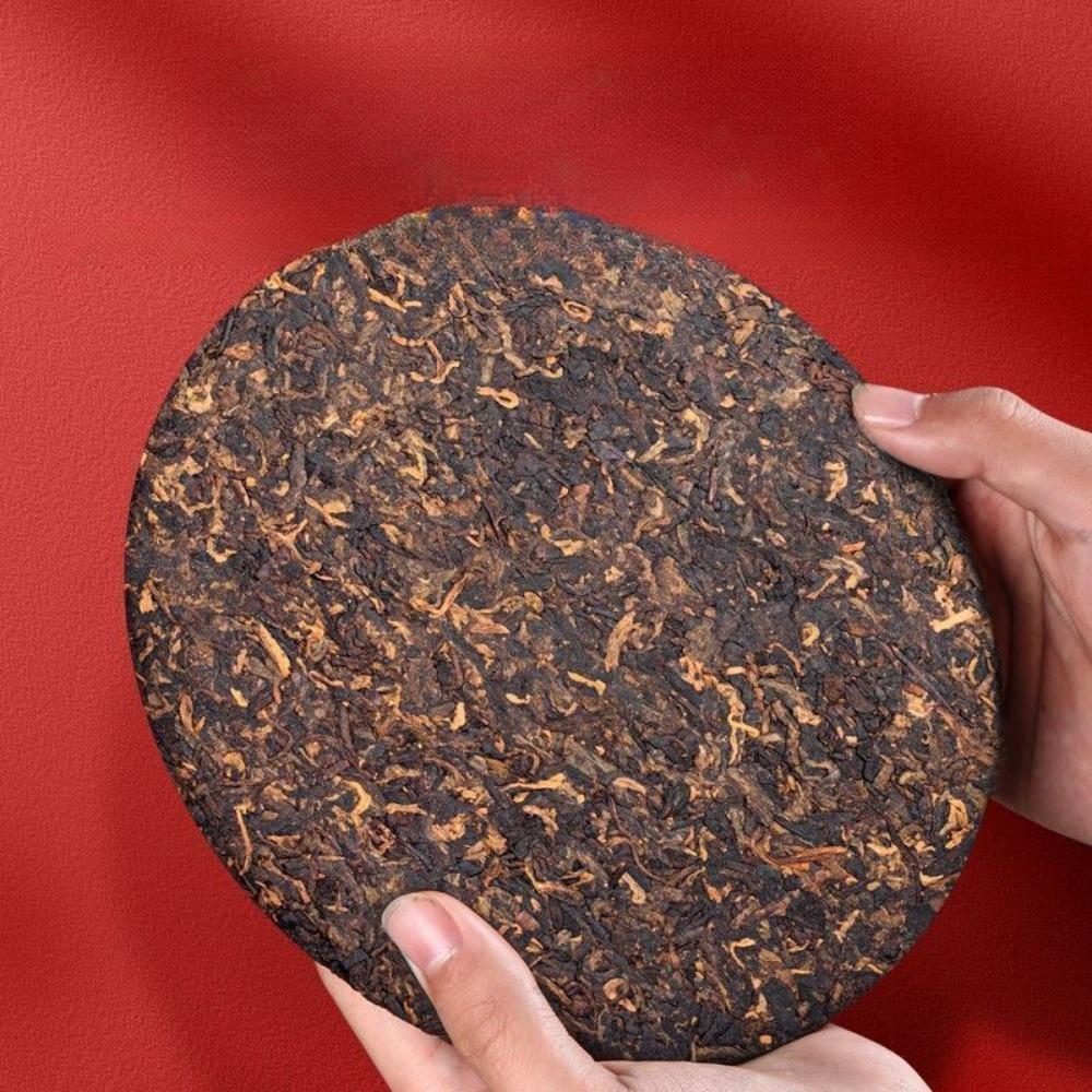 Pu'er Tea Yunnan Menghai Ancient Tree Pure Spring Tea Cooked Tea Seven Cake Tea