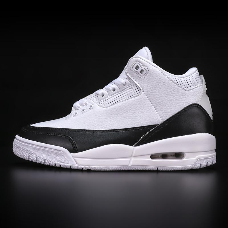 Versatile Casual Shoes: Embracing Comfort and  Sports Trends with Soft Soles