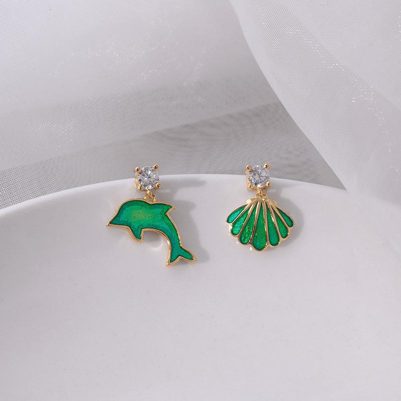 

Серебряные асимметричные серьги-подвески в виде ракушек и дельфинов с циркониевой глазурью для женщин ES1802