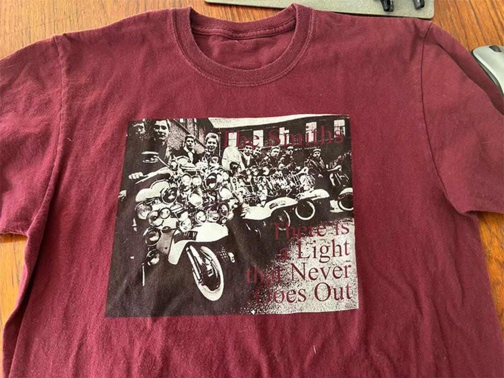 

The Smiths There Is A Light That Never Goes Ou Size S-5XL CG2318 Unisex T-Shirt XL