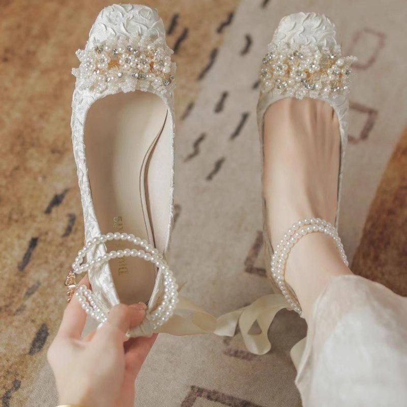 Móda Jaro a Podzim Nový Styl Špičatá Špička Ploché Ležérní Boty Dámské Mělká Ústa Perlová Spona Pohodlné Módní Dámské Boty