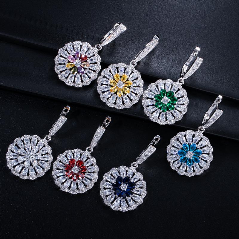 E0236 Creative Women'S Earrings, Small Fresh Zircon Flower Earrings Popular Jewelry