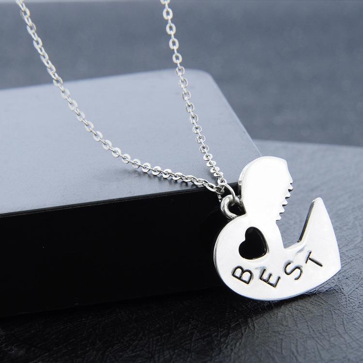 Decoration of versatile peach heart key best friends niche design necklace pair