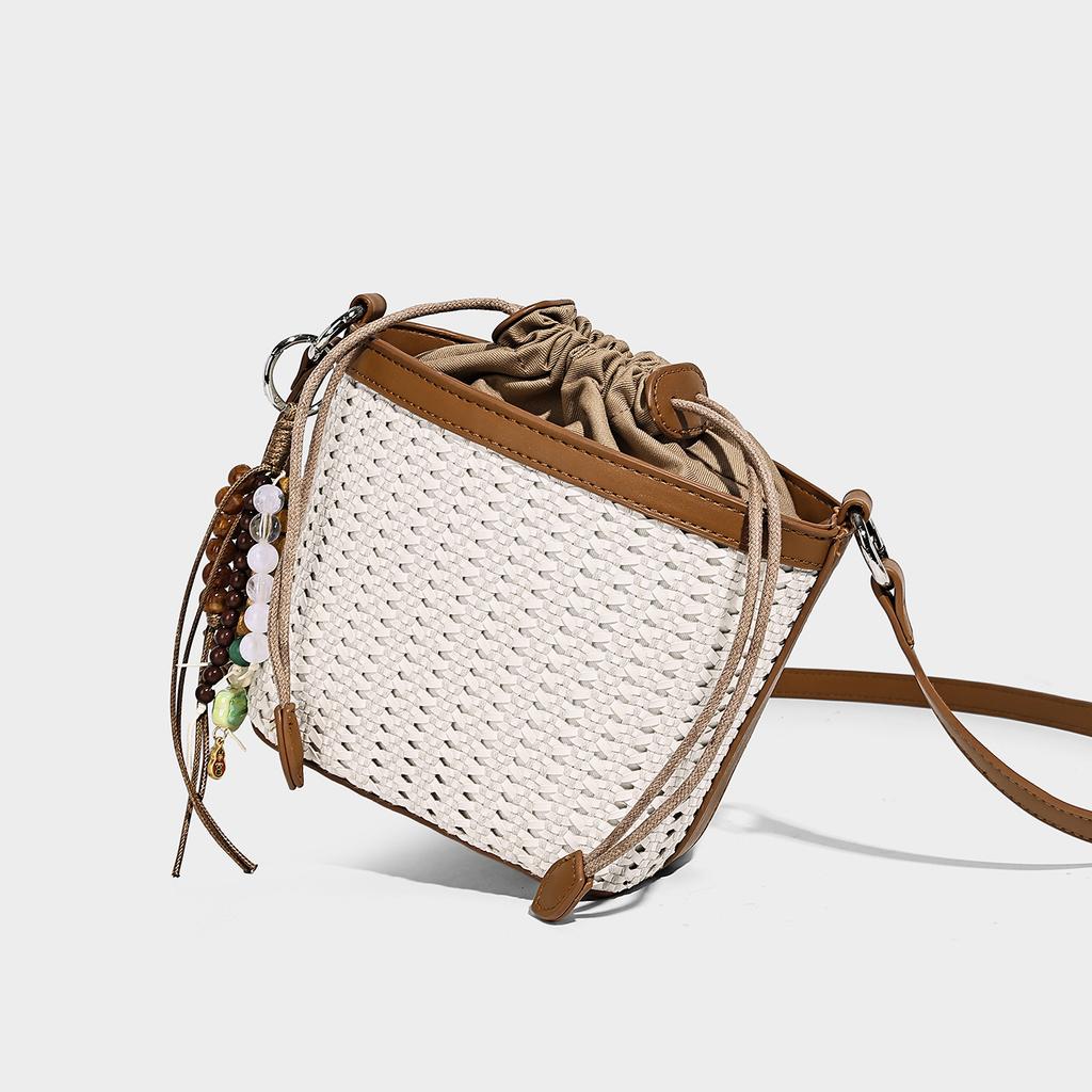 Niche woven women's bags, denim vegetable baskets, handbags 2026 fashion new shoulder bags, trendy messenger women's bags