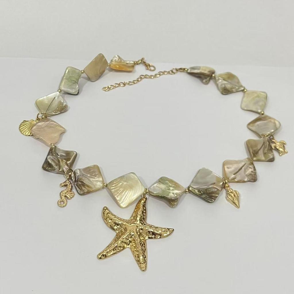 Personality Exaggerated Shell Earrings And Necklace Set For Women Holiday Style Simple Fashion Scallop Jewelry