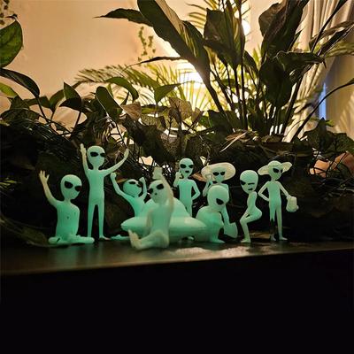 Household Glow-in-the-Dark Alien Ornament Set Personalized Crafts Decor For Living Rooms Yard