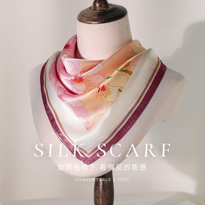 111 mulberry silk silk scarf women's spring and summer new printed small square scarf versatile light luxury thin small scarf scarf scarf