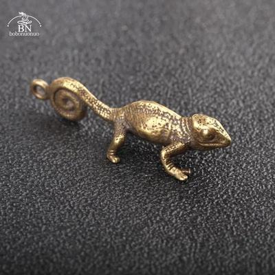 Antyczny Brąz Tropikalne Pustynne Zwierzę Jaszczurka Statua Retro Mosiężne Figurki Kameleona Ozdoby Dekoracje Biurka Breloki Wisiorki