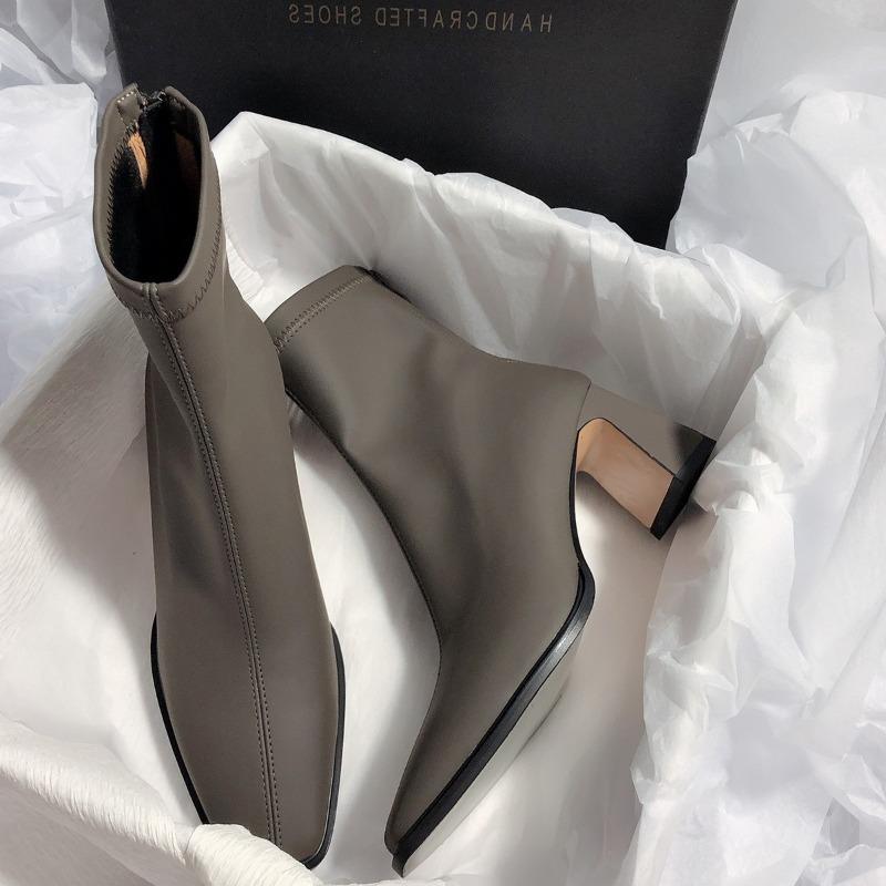 

Супер темпераментные, новые тонкие эластичные простые короткие ботильоны на высоком каблуке для женщин 40