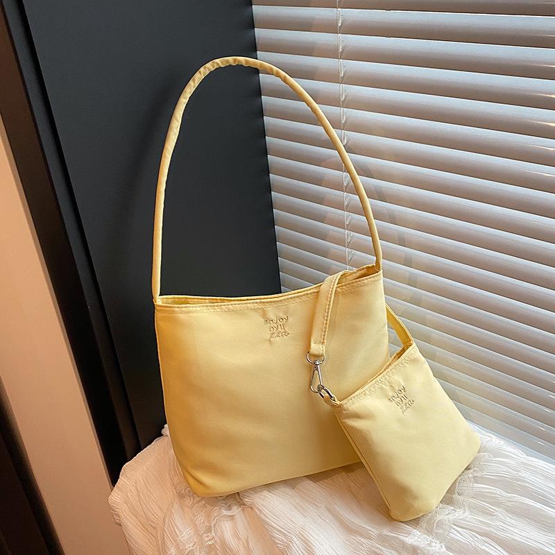 

Новые женские сумки, сумки большой вместимости, модные и повседневные, легкие женские сумки, сумки через плечо, наборы из двух предметов, сумки-ведра. жёлтый