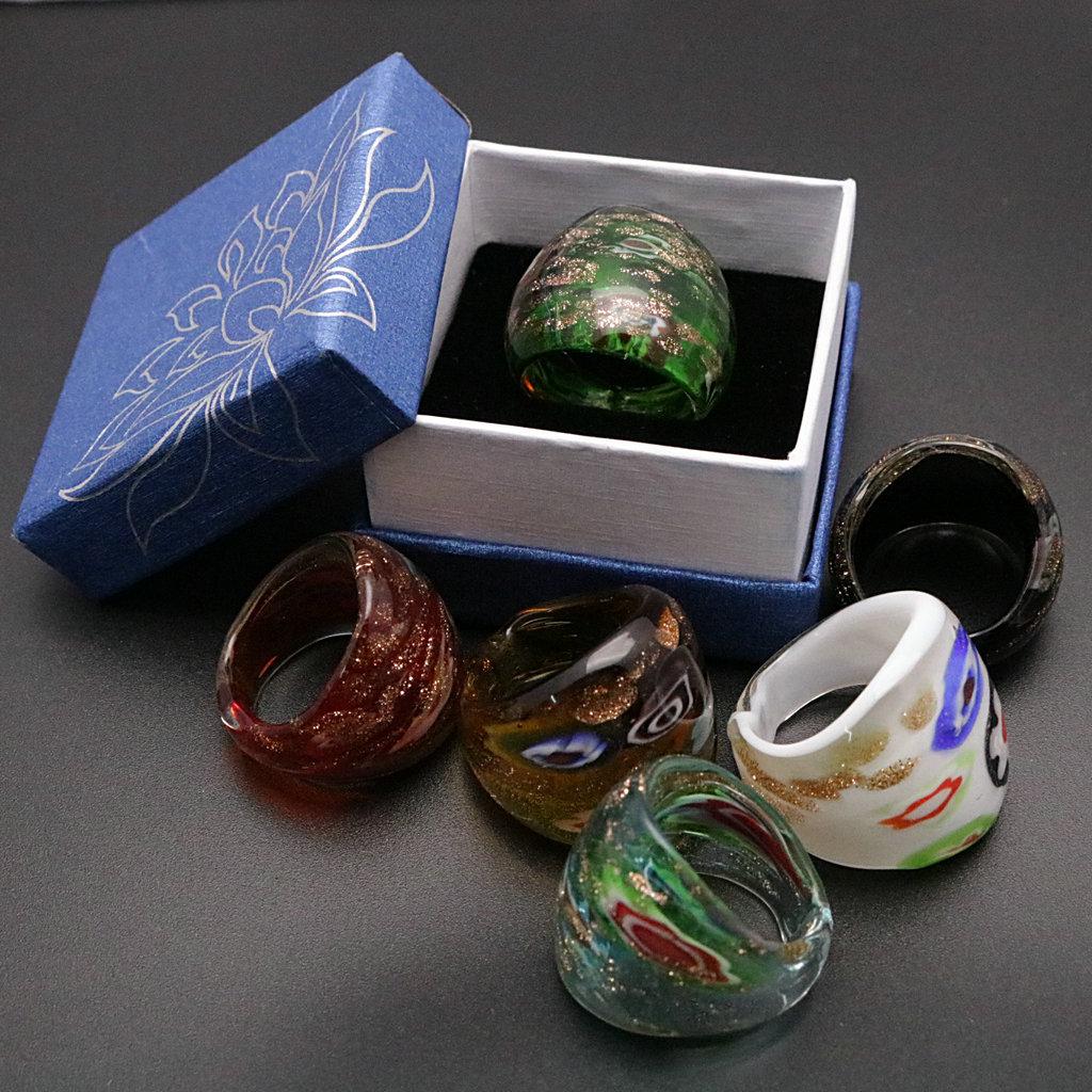 Ethnic Gold Floral Glass Ring - Trendy Street Style