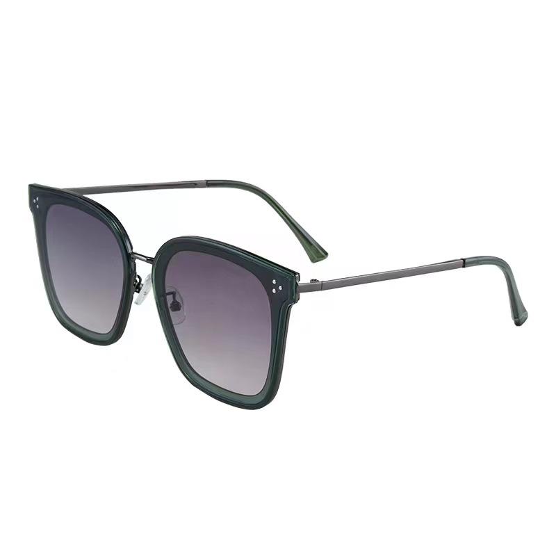 New Korean Style Big Size Anti Glare Sunglasses for Men Women UV Protection Travel Sun Glasses