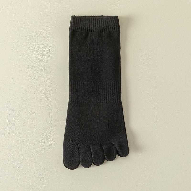 

Five-fingered Socks for Men, Split-toe Socks, Solid-color Sports, Sweat-absorbing and Breathable Short Socks for Spring and Autumn 1 pair чорний