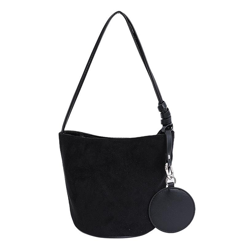 

Feng Shui bucket bag simple and versatile new commuter shoulder bag women s large-capacity bucket bag чёрный