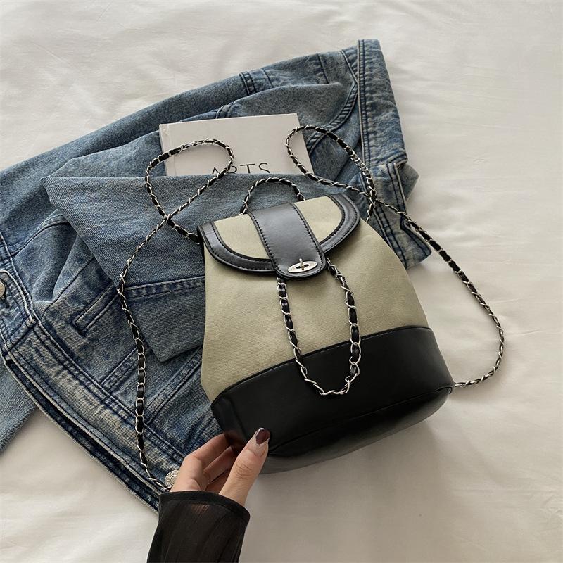 

Нишевая дизайнерская сумка 2025 новый рюкзак-цепочка женская высокоценная сумка-ведро универсальный дорожный рюкзак