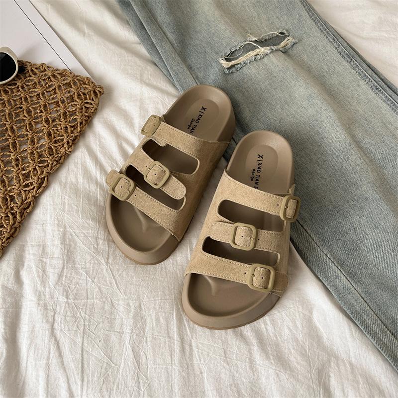 

Легкие и универсальные интернет-знаменитости наступают на дерьмо, чувствуя себя толстой подошвой, тапочки, женская летняя одежда 2025 года, новая нескользящая мягкая подошва, одно слово co 40