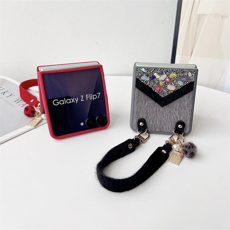 Applicable To Samsung ZFlip7 Splicing Rhinestone Mink Hair Mobile Phone Case ZFlip6 Portable Lanyard Folding Screen Protective Case