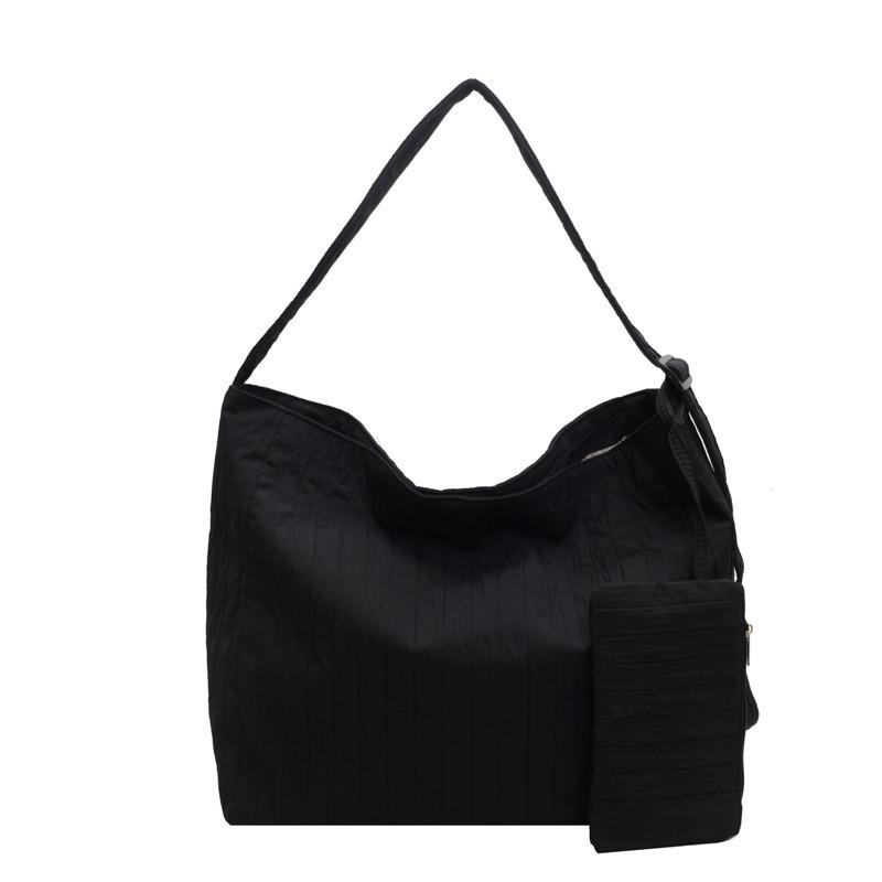 Stylish Large Capacity Tote Bag For Women Trendy Summer 2024 Commuting Handbag