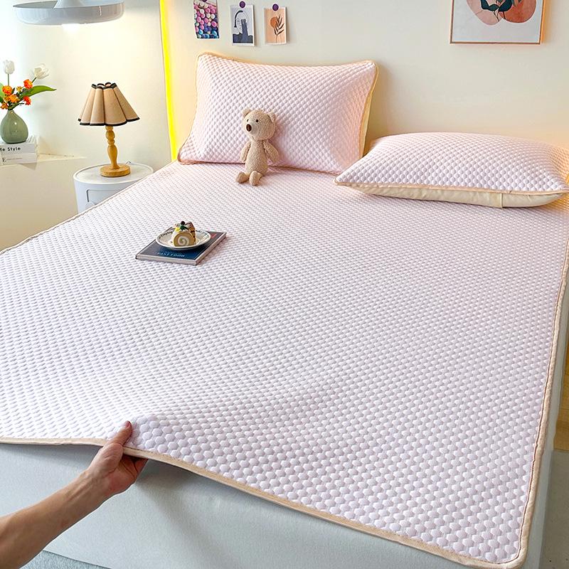 Ice Bean Mat Cool Bedspread Set - Fitted Sheet Style for Dorms, Air-conditioned Rooms, Ice Silk Feel.