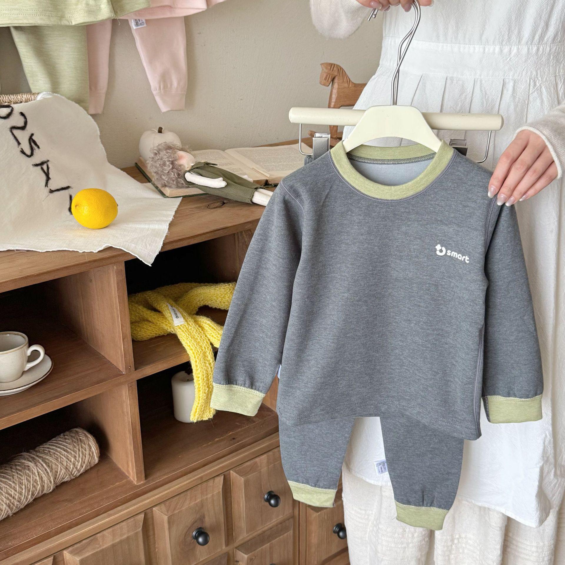 

Qiqi Baby Pajama Set: Cozy Wool Silk, Double-Sided, Thickened for Fall/Winter - Includes Shirt and Pants 80 (Height 65-75cm)