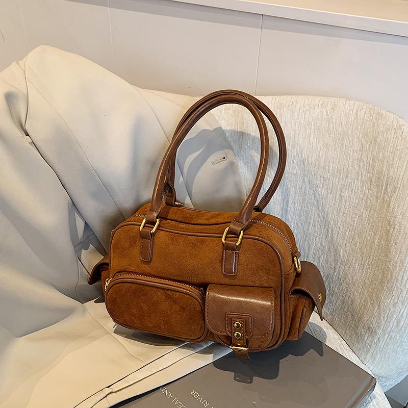 This Year's Popular Bag Women's Large-capacity 2025 New Autumn and Winter Versatile Matte Messenger Bag Portable Commuter Tote Bag