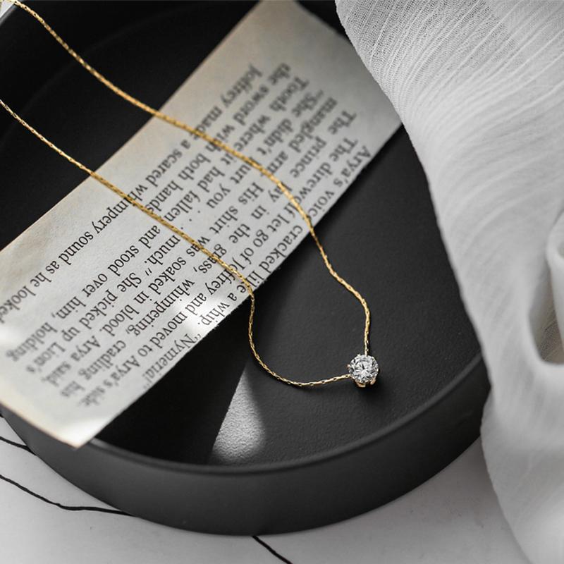 Mini Round Diamond Pendant Necklace For Women, With A Light Luxury And Niche Design, Fresh And Versatile Collarbone Chain Accessory