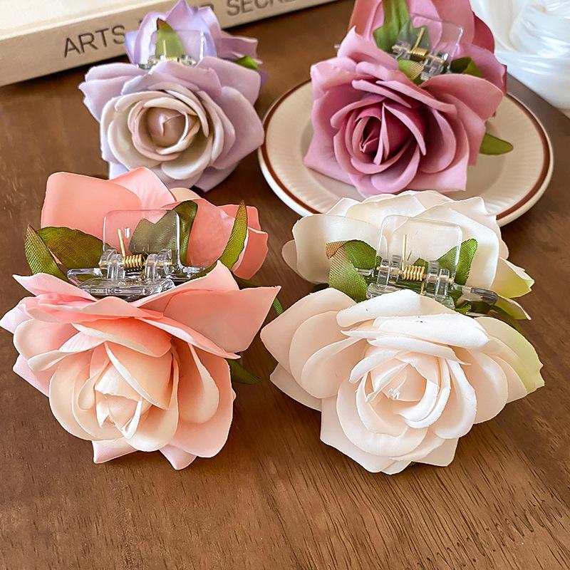 Spring New Simulation Double-sided Rose Hairpin Female Sweet, Small and Delicate Grab Clip Fashionable Holiday Style Hair Accessories Female