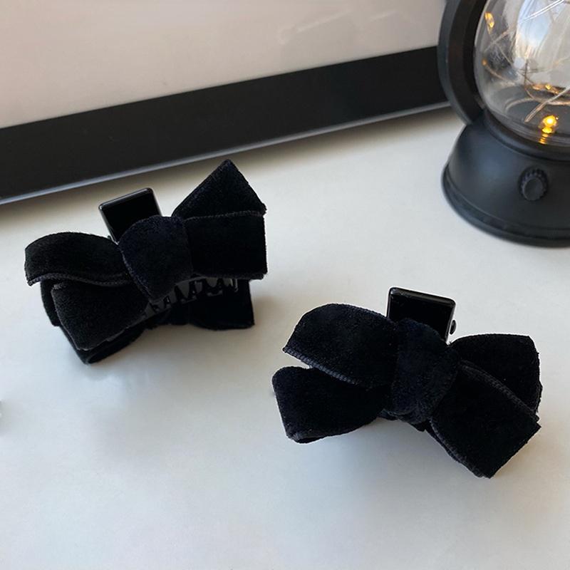 2Pcs Fashion Black Bow Hair Claw Clip Princess Velvet Bow Hair Clip Claw Clamp Headwear Girls Women Hair Accessories