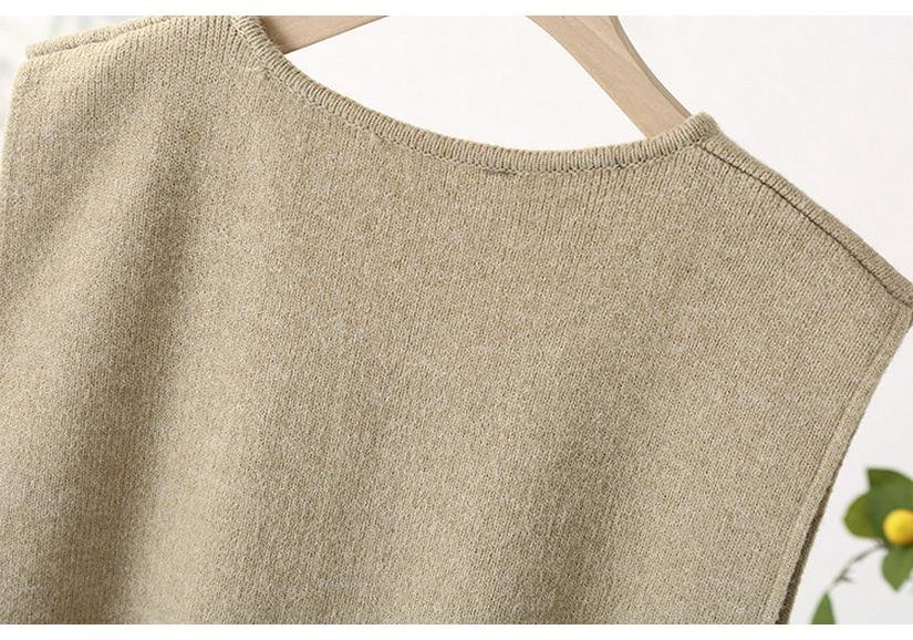 Autumn 2025 Knit Vest for Middle-Aged & Elderly Women - Age-Reducing, Slimming Design for Mom & Grandma