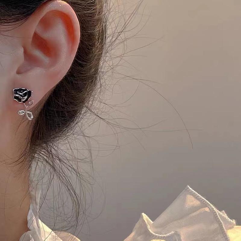 Dongdaemun Rose Flower Stud Earrings: High-End Fairy Design, Versatile Summer Accessory for Women
