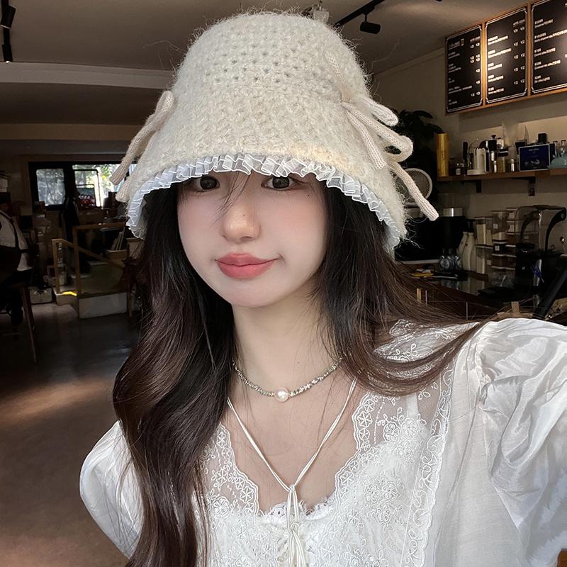 

Lace sweet lace bow knitted bucket hat women s autumn and winter wool hat warm face small hat Adult average size 55-58cm чорний