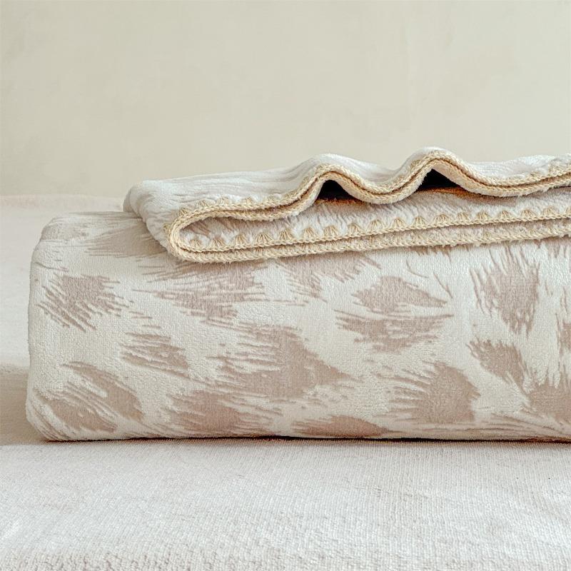 2026 new colored carved velvet graphene composite blanket blanket blanket