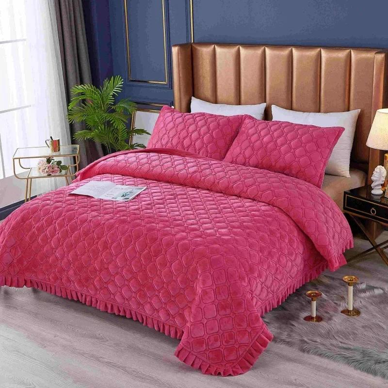 Thickened Bedspread Solid Colour Crystal Velvet Bed Cover Cotton-Padded Quilted Non Slip Sheet Blanket Children Queen Bedding