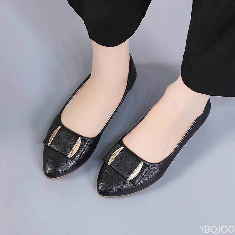 Flat sole single shoes for women in spring autumn tyle with shallow mouth soft sole pointed toe fashionable simple women's shoes